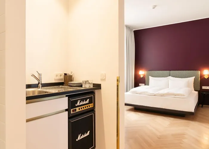 Hotel Schani Salon